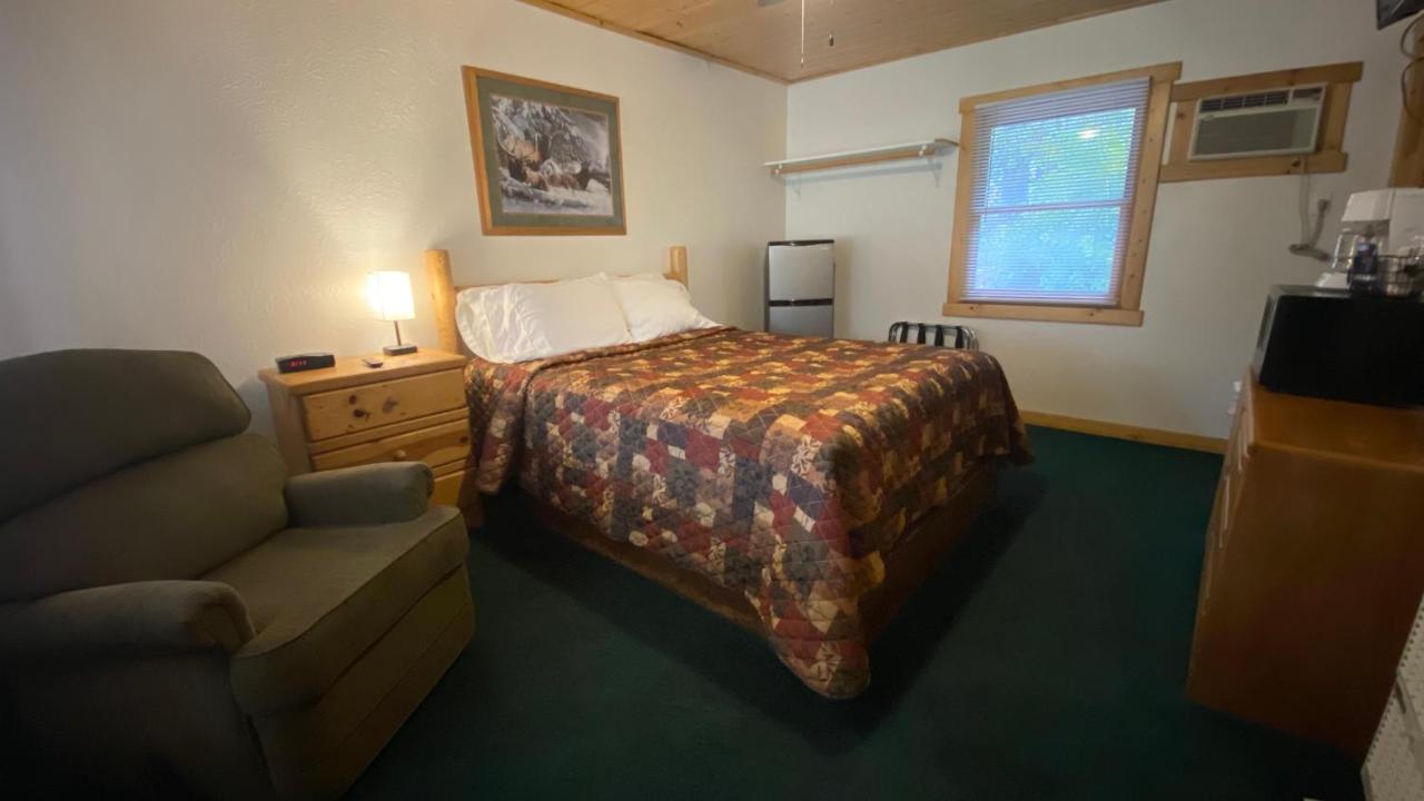 Fawndale Lodge Шаста-Лейк Экстерьер фото